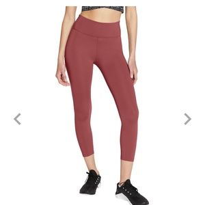 New Nike One Women’s Cropped leggings size 2X